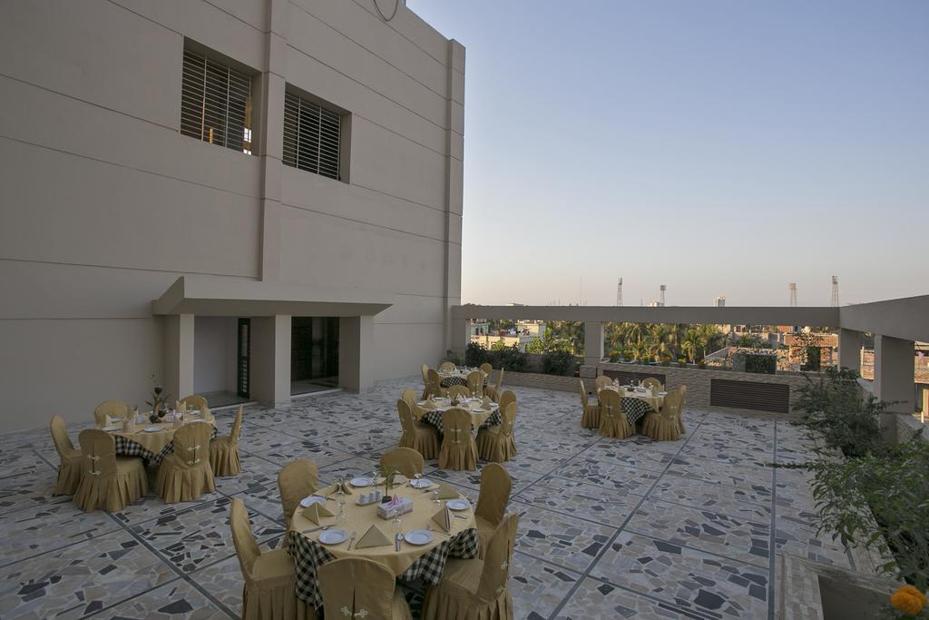 Nirvana Inn Sylhet Extérieur photo