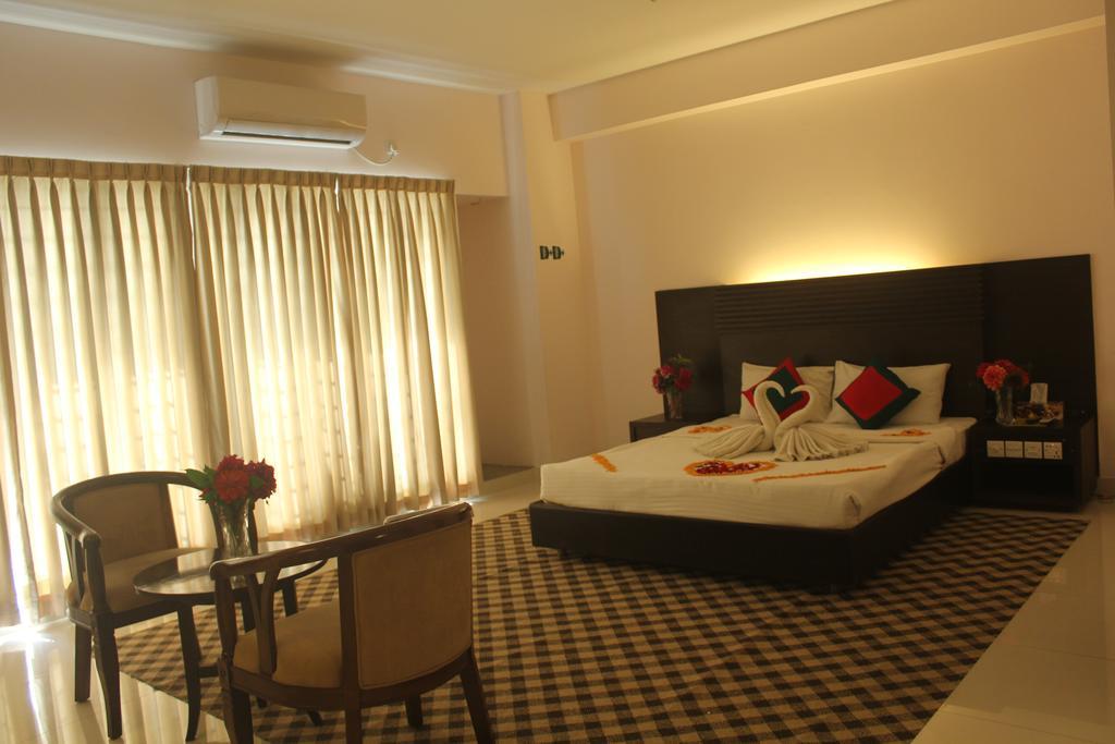 Nirvana Inn Sylhet Extérieur photo