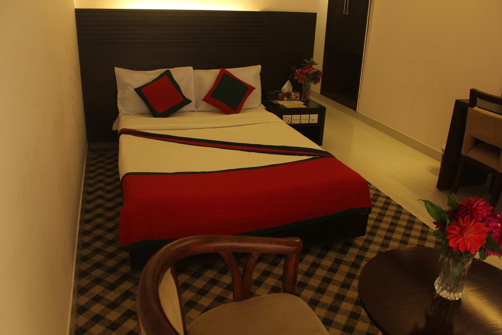 Nirvana Inn Sylhet Extérieur photo