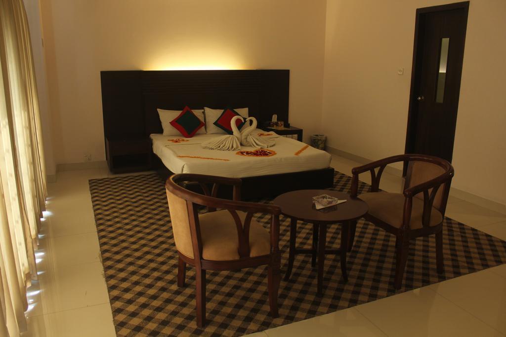 Nirvana Inn Sylhet Extérieur photo
