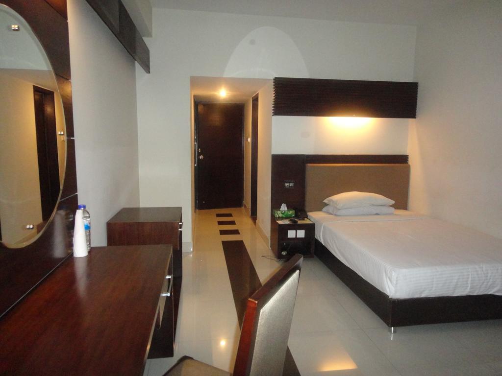Nirvana Inn Sylhet Extérieur photo