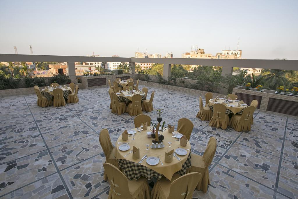 Nirvana Inn Sylhet Extérieur photo